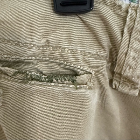 Abercrombie & Fitch Tan distressed baggy Cargo Shorts vintage waist 36 - Picture 9 of 11